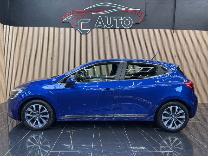 RENAULT CLIO 2021