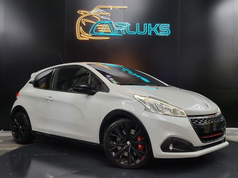 PEUGEOT 208 GTI 1.6 THP 208cv By Peugeot Sport BVM6