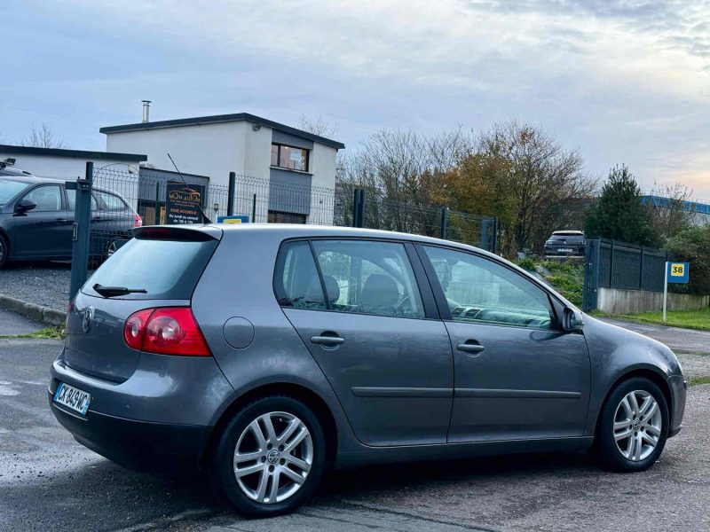 VOLKSWAGEN GOLF 2008