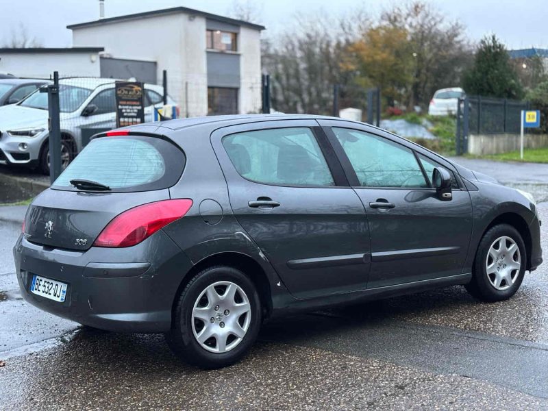 PEUGEOT 308 2010