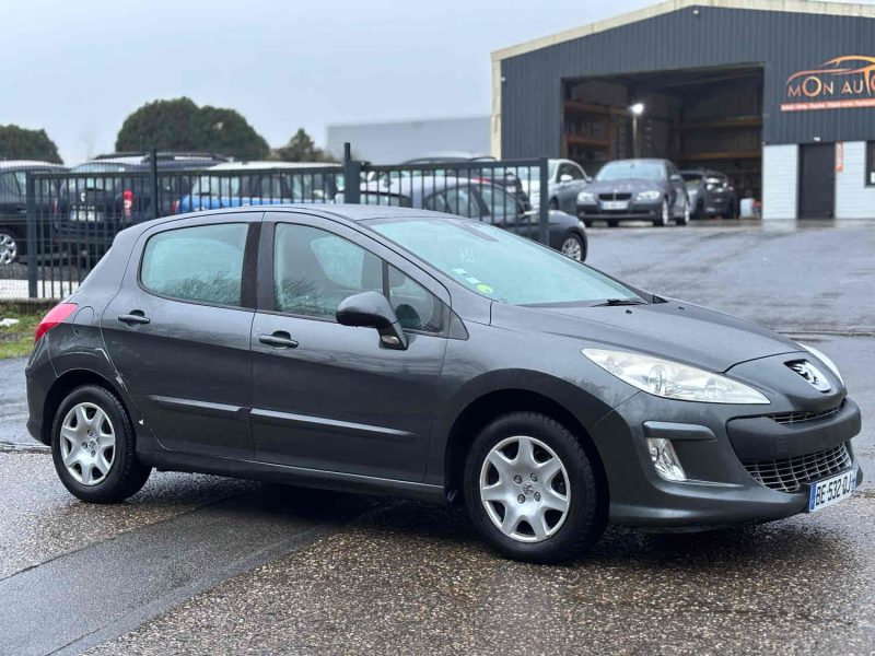 PEUGEOT 308 2010