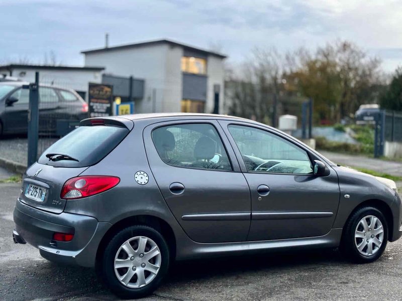 PEUGEOT 206+ 2009