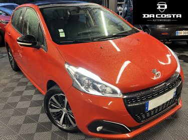 PEUGEOT 208 PHASE 2 ALLURE 1.2 82 Cv APPLE CARPLAY & ANDROID AUTO TOIT PANO CAMERA - GARANTIE 1 AN