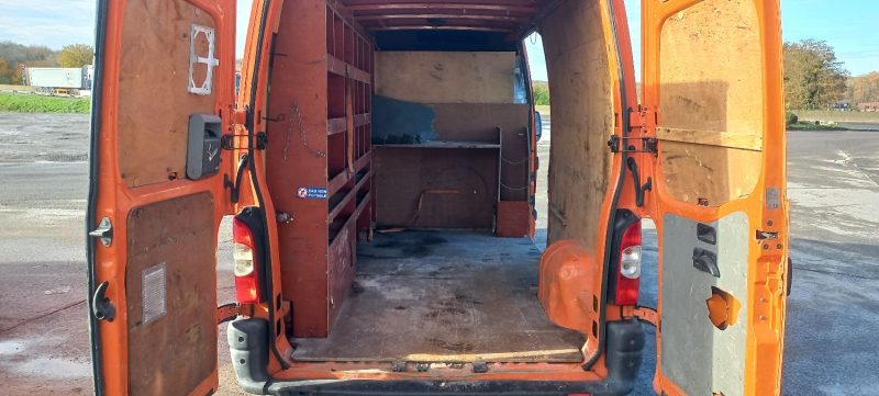 RENAULT MASTER 1ER MAIN 2010