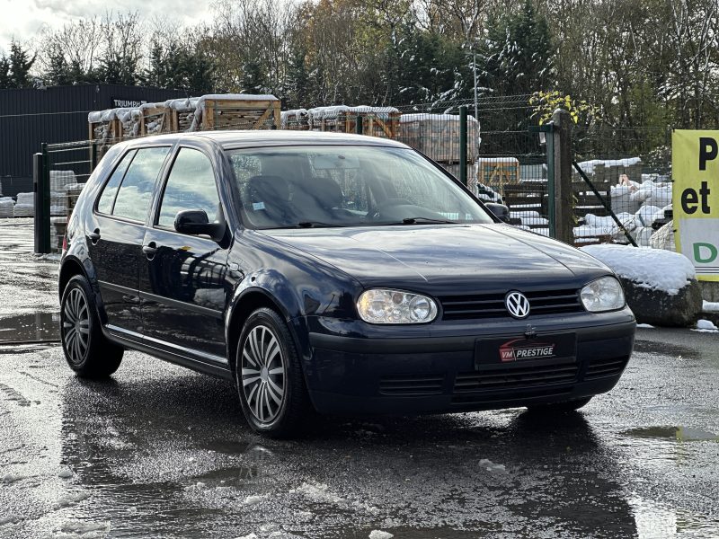 VOLKSWAGEN GOLF 2000