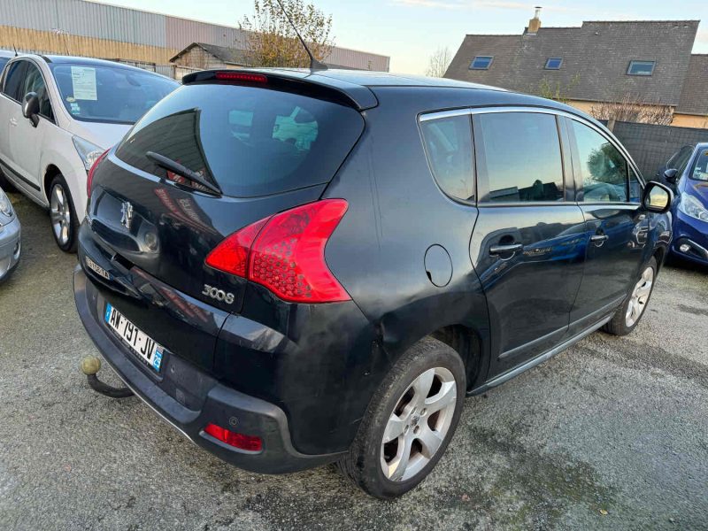 PEUGEOT 3008 1.6 HDi 110 PREMIUM