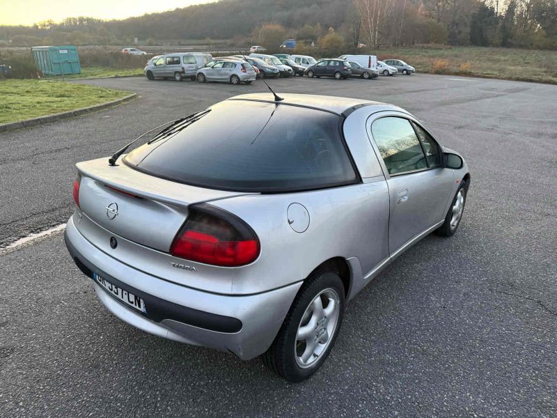 OPEL TIGRA-A 2000