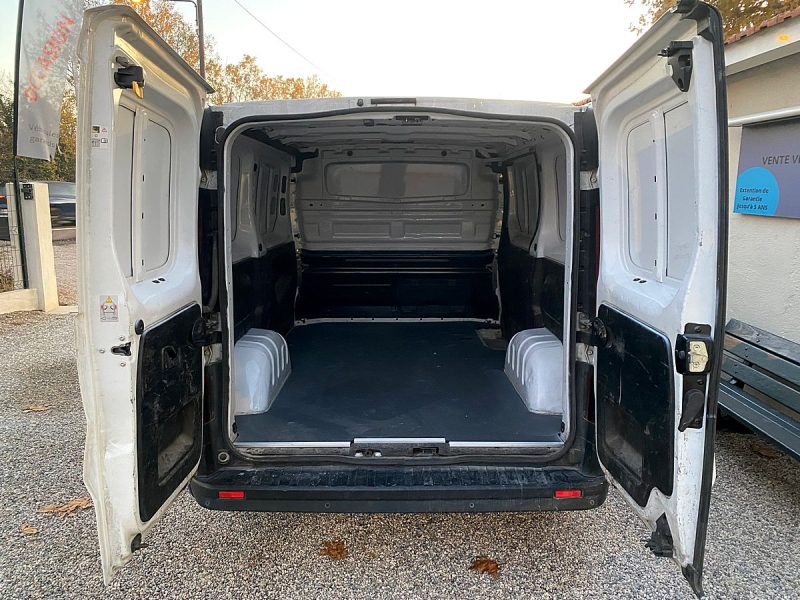 RENAULT TRAFIC 2021