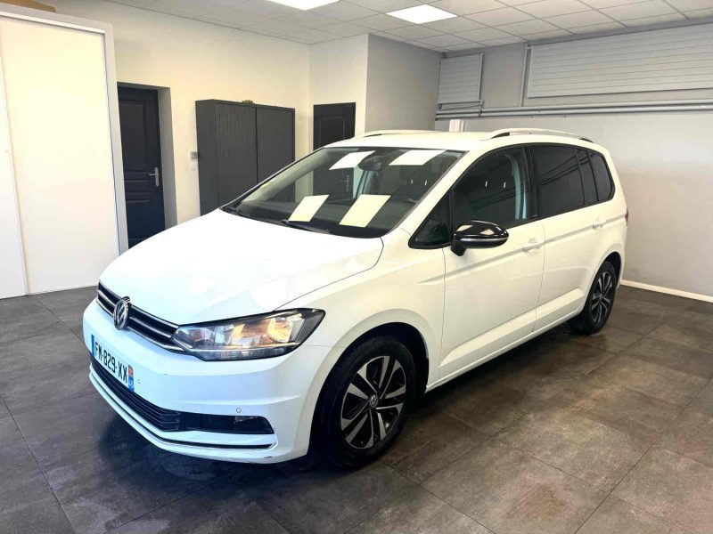 VOLKSWAGEN TOURAN 2020