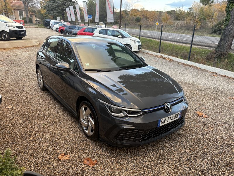 VOLKSWAGEN GOLF  2021