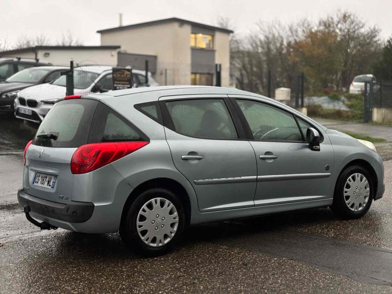 PEUGEOT 207 2013