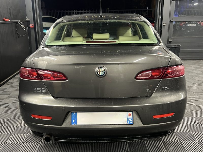 ALFA ROMEO 159 1.9 JTDM 120 Cv INTERIEUR CUIR BLUETOOTH REGULATEUR / 93 550 Kms - GARANTIE 1 AN