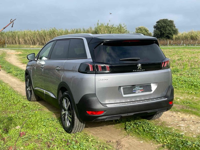 PEUGEOT 5008 II 1.2 Hybrid 136 ALLURE