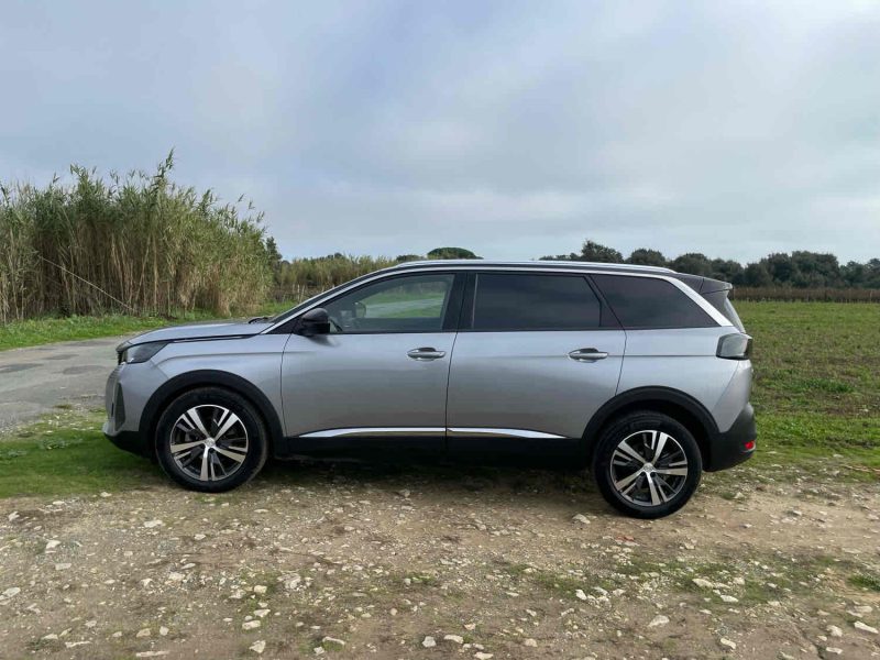 PEUGEOT 5008 II 1.2 Hybrid 136 ALLURE