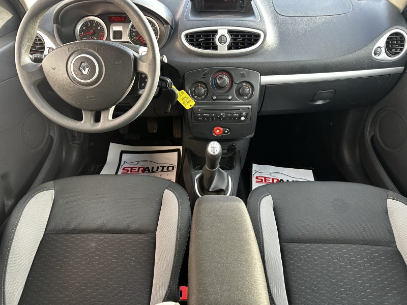 RENAULT CLIO III 2010