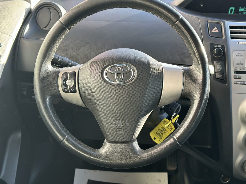 TOYOTA YARIS 2008