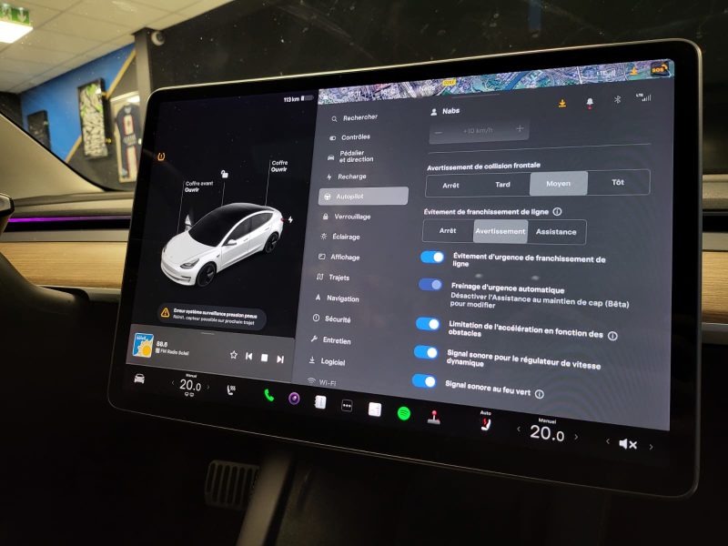 TESLA MODEL 3 I STANDARD RANGE PLUS 325 POMPE A CHALEUR / CONDUITE ENTIEREMENT AUTONOME