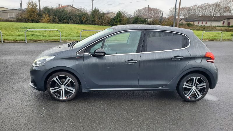 PEUGEOT 208 1.6 bHDi 100 GT LINE