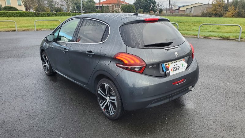 PEUGEOT 208 1.6 bHDi 100 GT LINE