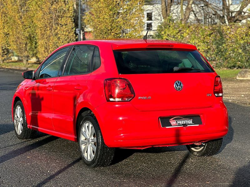 VOLKSWAGEN POLO 2010