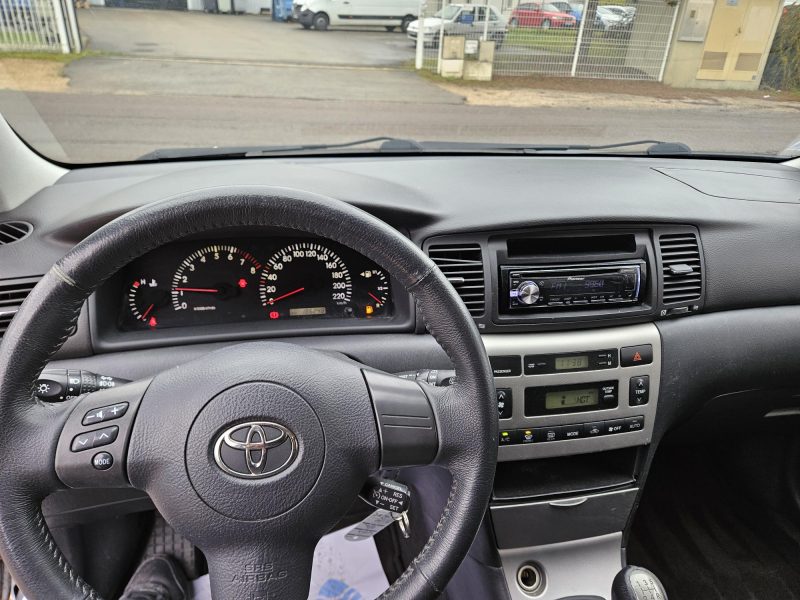 TOYOTA COROLLA 2004