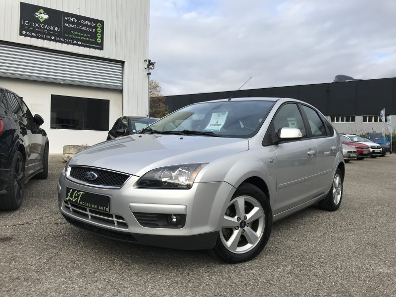 FORD FOCUS 1.8 TDCI 115 cv TITANIUM - 5 PORTES - GARANTIE 6 MOIS