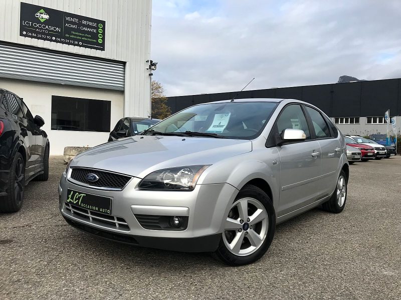 FORD FOCUS 1.8 TDCI 115 cv TITANIUM - 5 PORTES - GARANTIE 6 MOIS