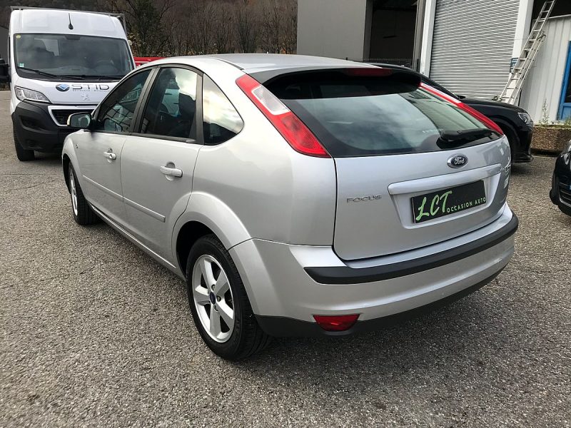 FORD FOCUS 1.8 TDCI 115 cv TITANIUM - 5 PORTES - GARANTIE 6 MOIS