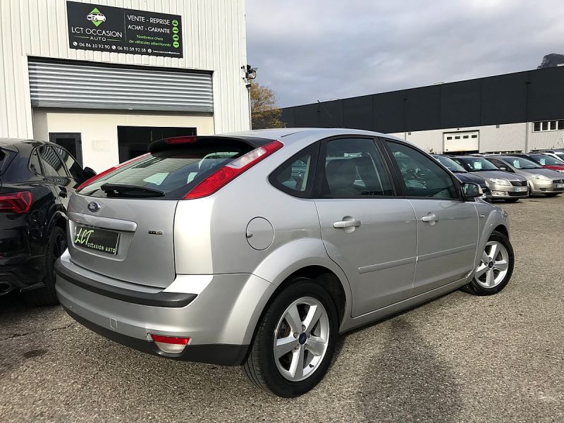 FORD FOCUS 1.8 TDCI 115 cv TITANIUM - 5 PORTES - GARANTIE 6 MOIS