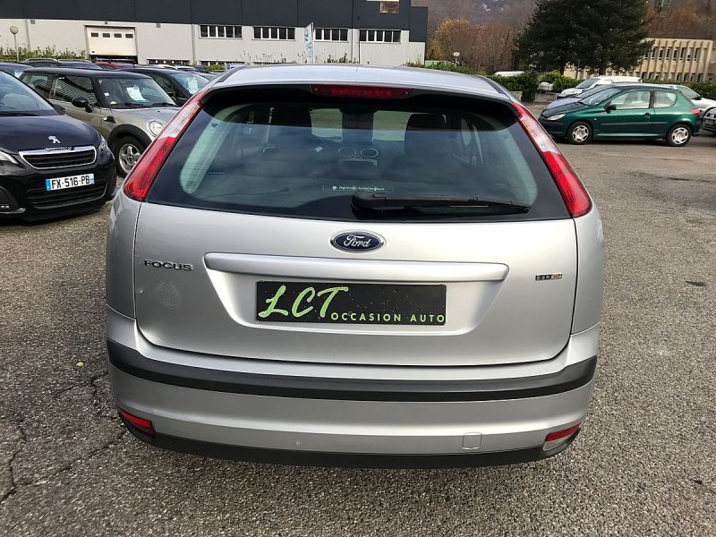 FORD FOCUS 1.8 TDCI 115 cv TITANIUM - 5 PORTES - GARANTIE 6 MOIS