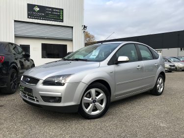 FORD FOCUS 1.8 TDCI 115 cv TITANIUM - 5 PORTES - GARANTIE 6 MOIS