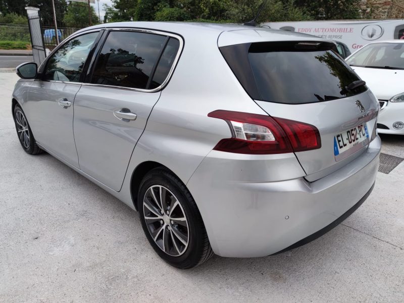 PEUGEOT 308 Allure 110ch 2017