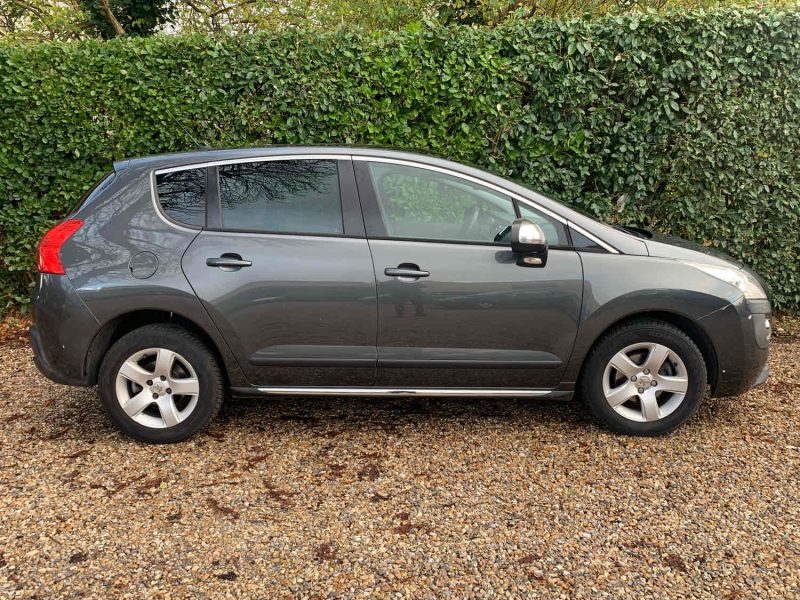 PEUGEOT 3008 2009 1.6 HDi (109Ch)