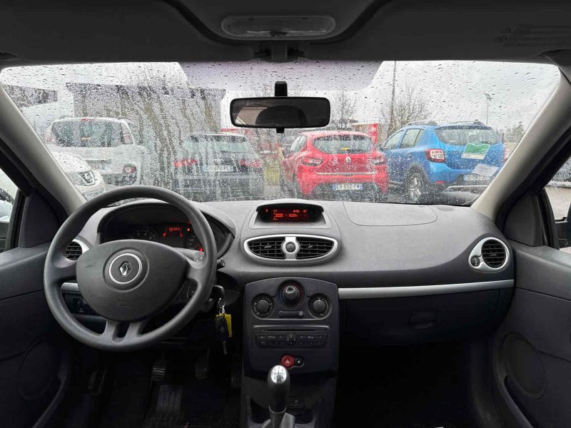 RENAULT CLIO 3 2010