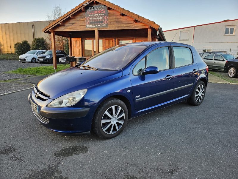 PEUGEOT 307 2.0L HDi 110Ch Navtech On Board / Révisée&Garantie