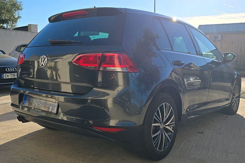 VOLKSWAGEN GOLF 2016