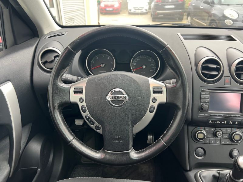 NISSAN QASHQAI 2010