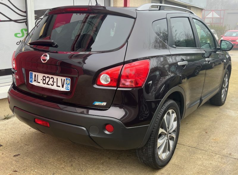 NISSAN QASHQAI 2010