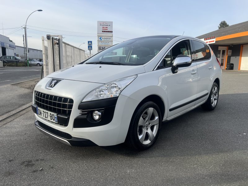 PEUGEOT 3008 2012