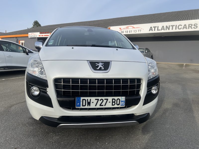 PEUGEOT 3008 2012