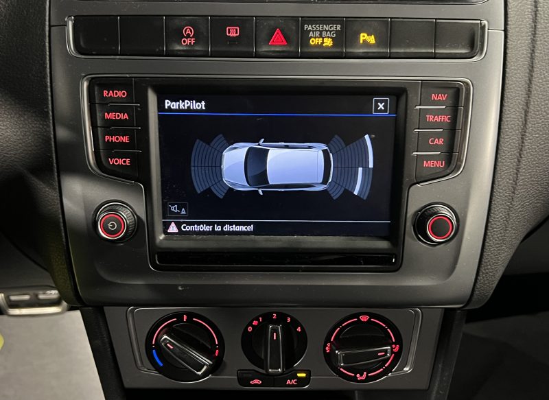 VOLKSWAGEN POLO 5 V PHASE 2 ALLSTAR 1.2 TSI 90 APPLE CARPLAY & ANDROID / BOITE AUTO - GARANTIE 1 AN