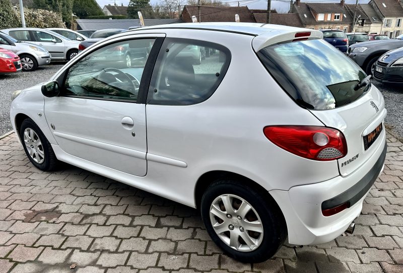 PEUGEOT 206+ 1.4L HDi eco Blue Lion 70Ch *ACTIVE* / Revisee&Garantie