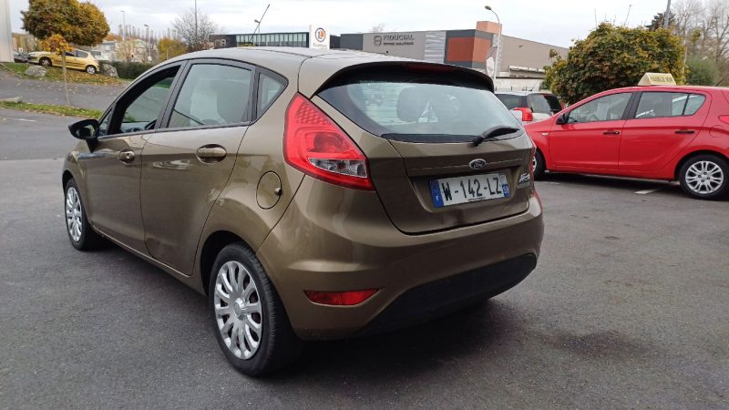 FORD  FIESTA 2012