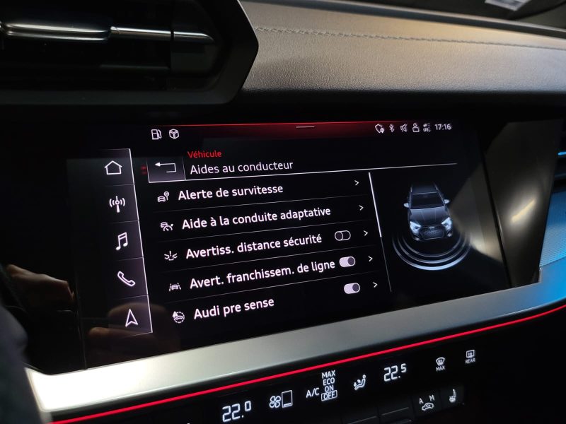 AUDI A3  SPORTBACK 40 TFSIe 204cv S-LINE VIRTUAL / ACC / ANGLE MORT / SIEGE CHAUFF ELECT A MEMOIRE