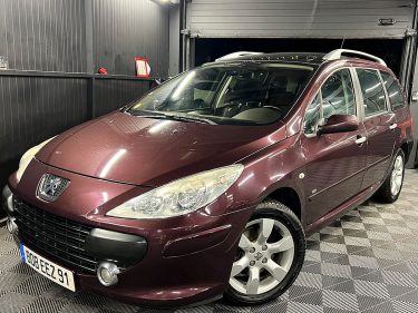 PEUGEOT 307 PHASE 2 SW / BREAK 1.6 HDI 110 Cv 7 PLACES TOIT PANORAMIQUE BLUETOOTH - GARANTIE 1 AN