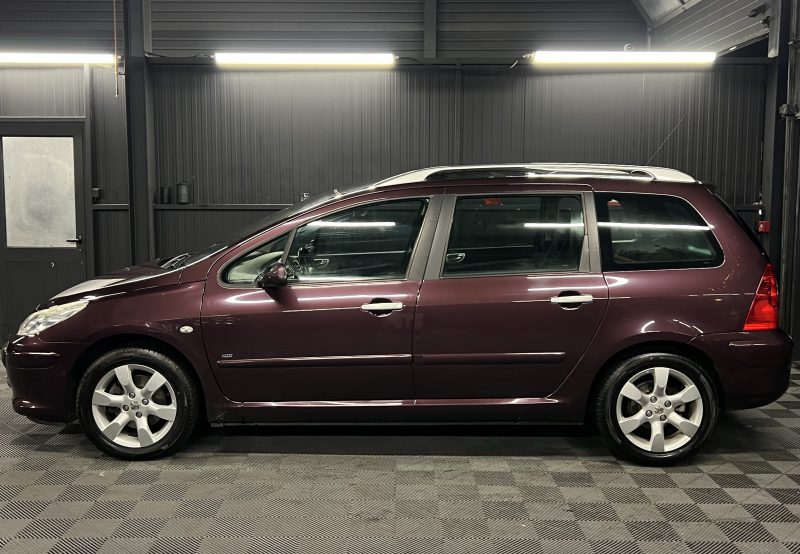 PEUGEOT 307 PHASE 2 SW / BREAK 1.6 HDI 110 Cv 7 PLACES TOIT PANORAMIQUE BLUETOOTH - GARANTIE 1 AN