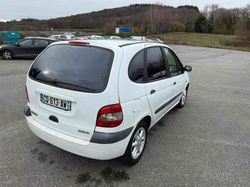 RENAULT MEGANE SCENIC 2000