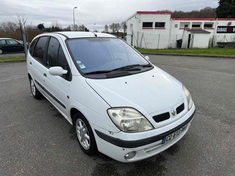 RENAULT MEGANE SCENIC 2000