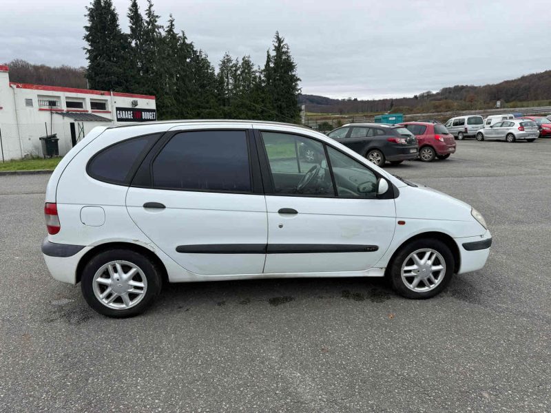 RENAULT MEGANE SCENIC 2000