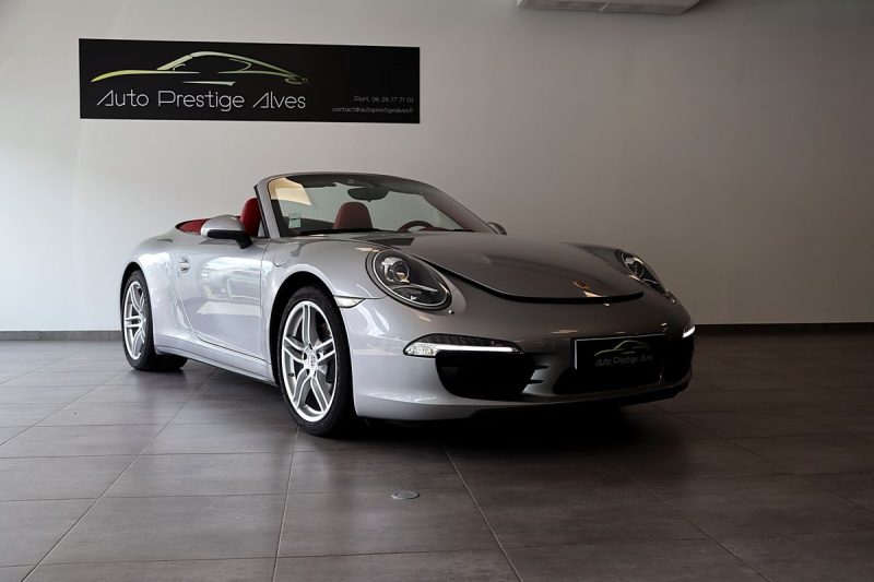 PORSCHE 911 DÃ©capotable 2012